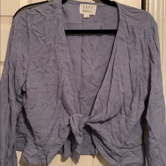 Knot Top - Picture 2 of 2